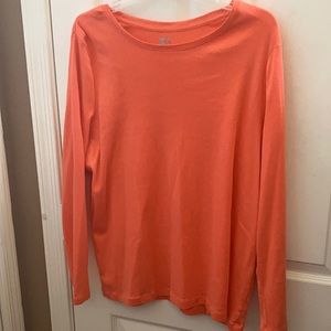 FINAL MARKDOWN Ladies j c Penney tee large